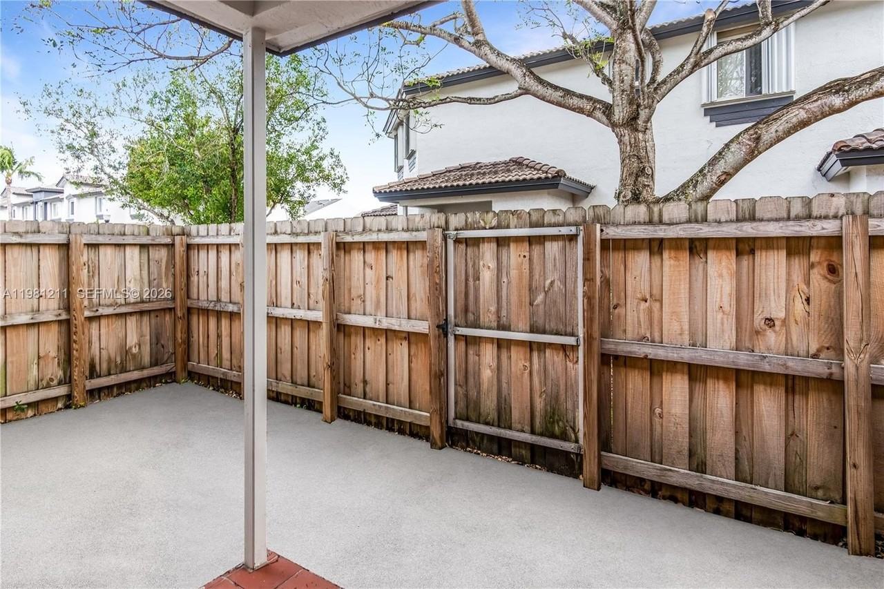 2301 Se 24th Ave #2301 - Photo 6 of 37