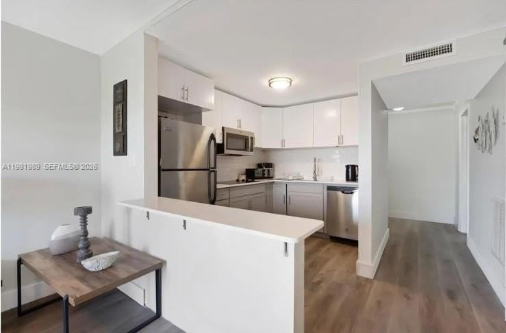 3527 Ne 168th St #409 - Photo 2 of 11