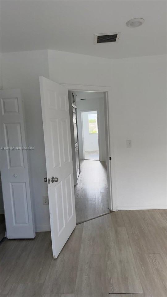 689 Nw 6th St #689 - Photo 6 of 9