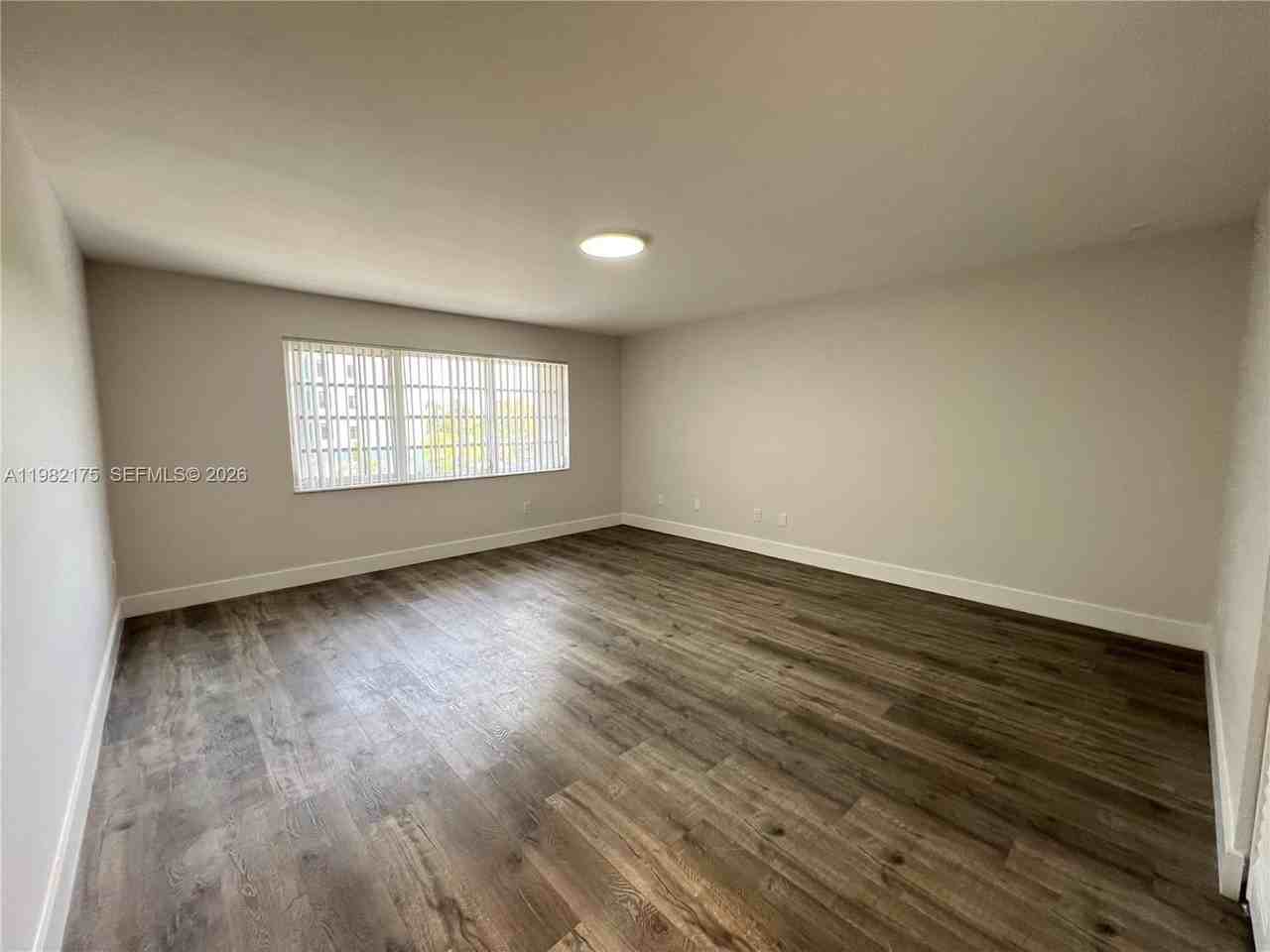 21133 Sw 85th Ave #302 - Photo 2 of 25