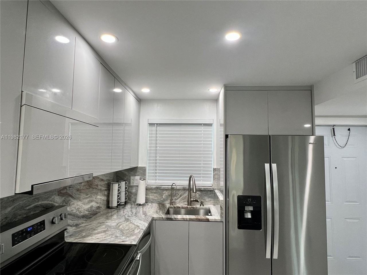 8595 Sunrise Lakes Blvd #207 - Photo 5 of 25