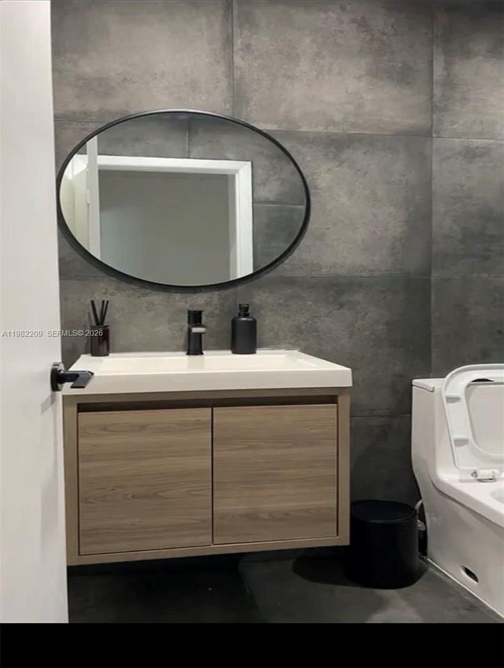 2197 Se Shelter Dr #2197 - Photo 4 of 13