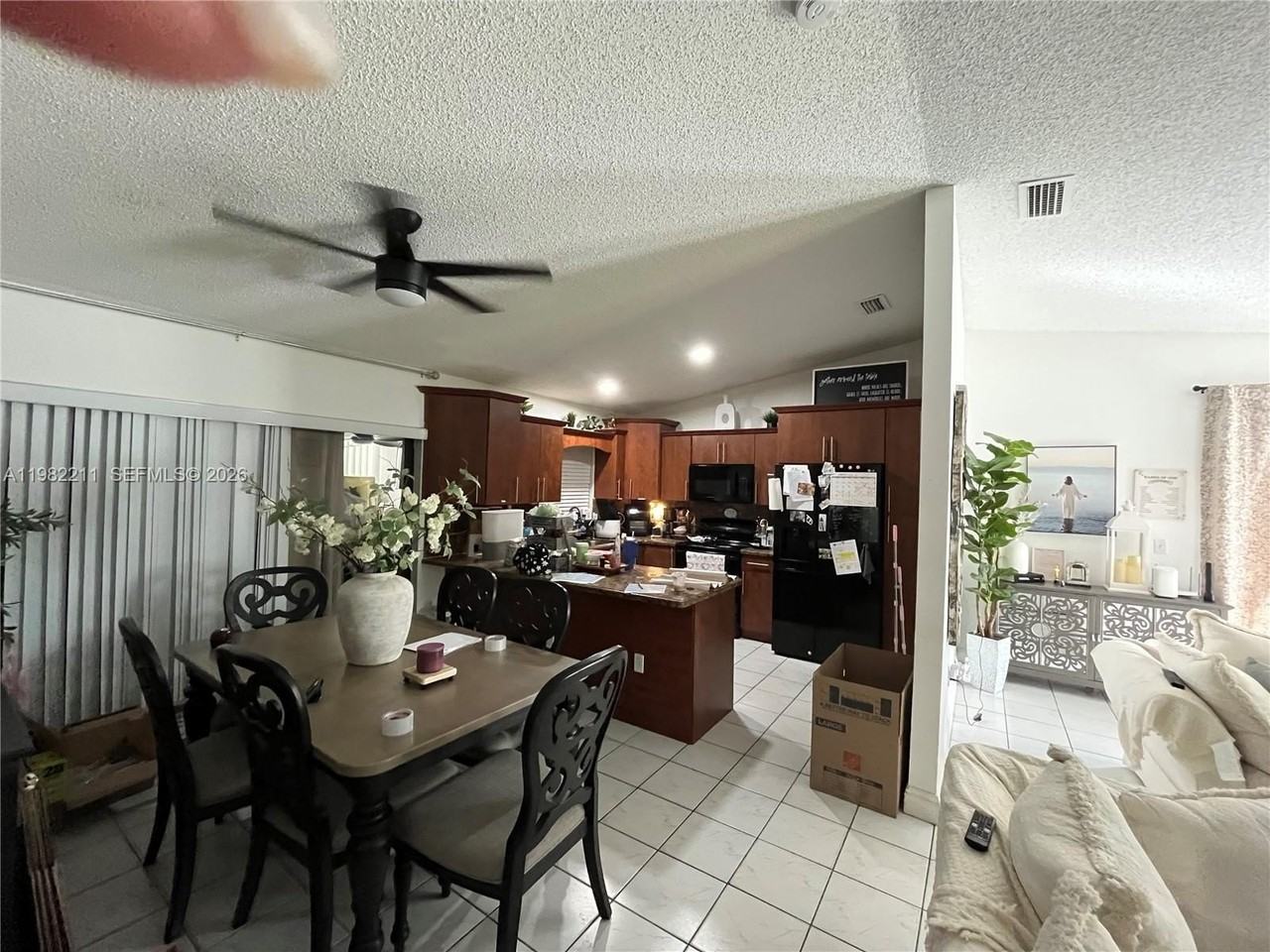 13485 Sw 28th St - Photo 7 of 33