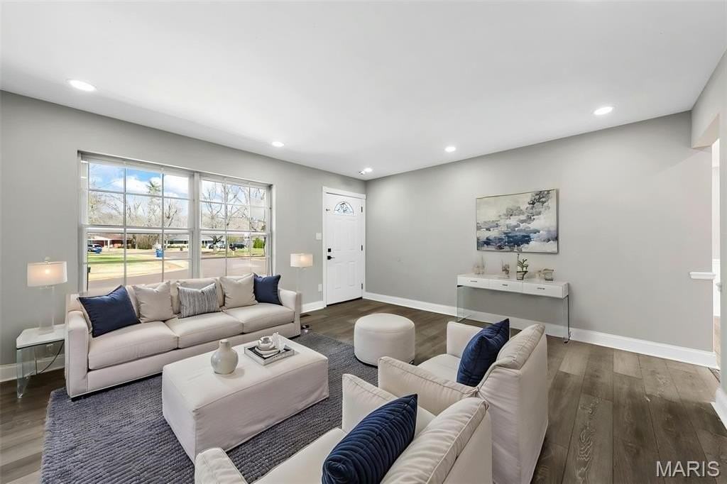 1308 Havenhurst Rd - Photo 5 of 28