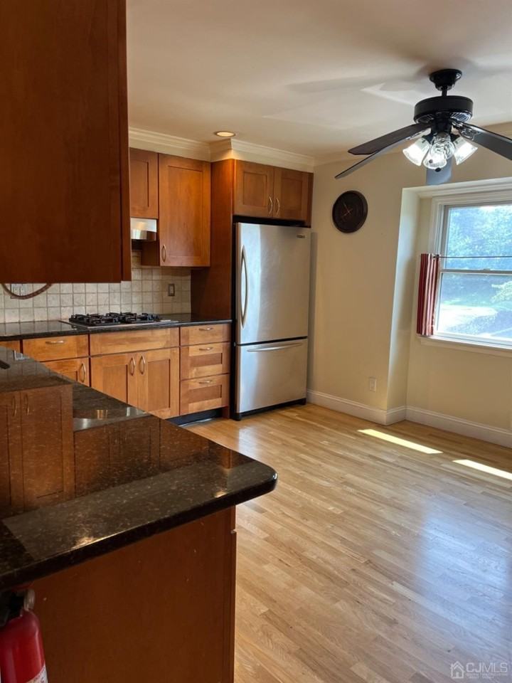 3601 N Oaks Blvd - Photo 6 of 38