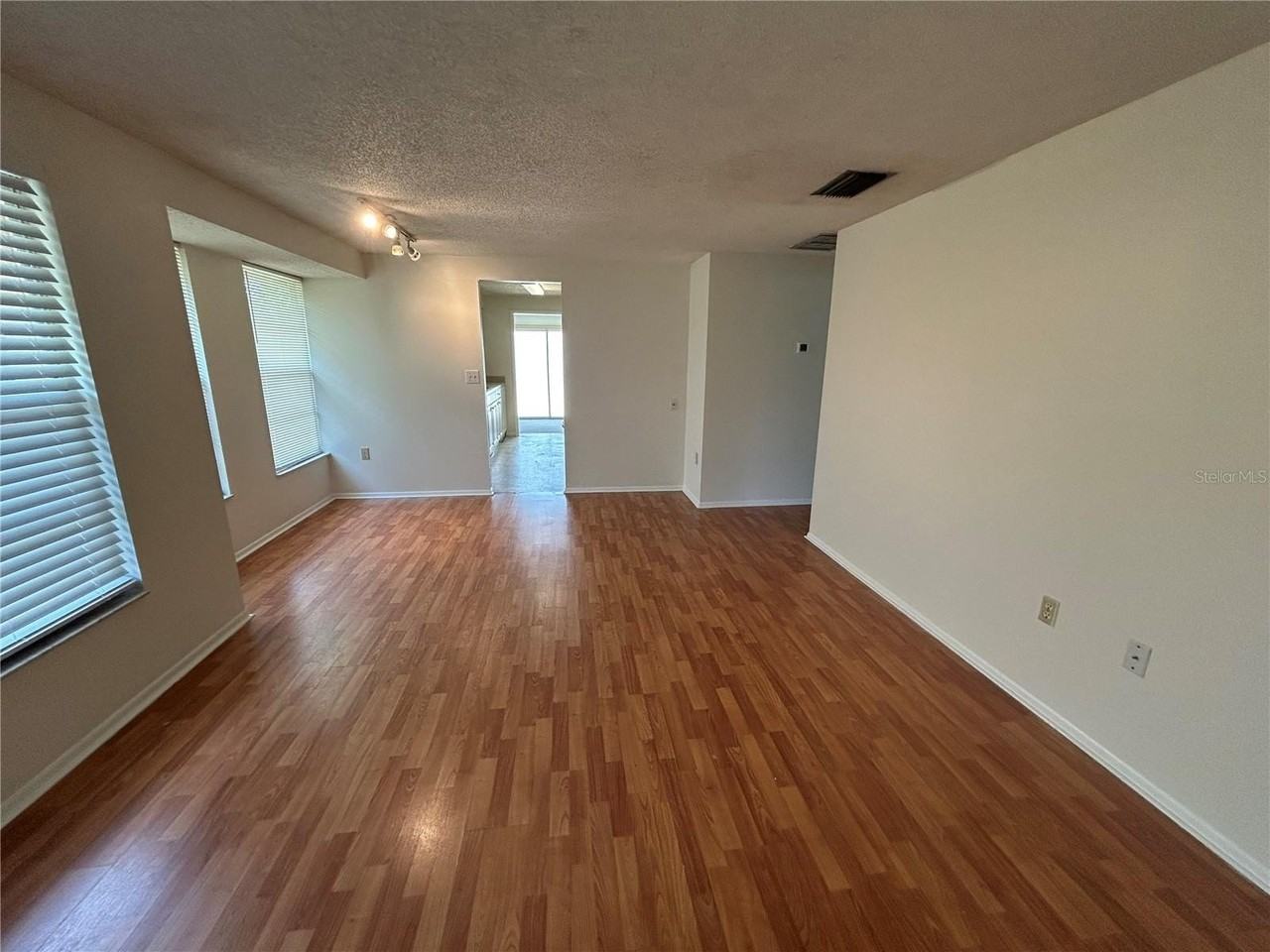 4427 58th St W - Photo 4 of 11