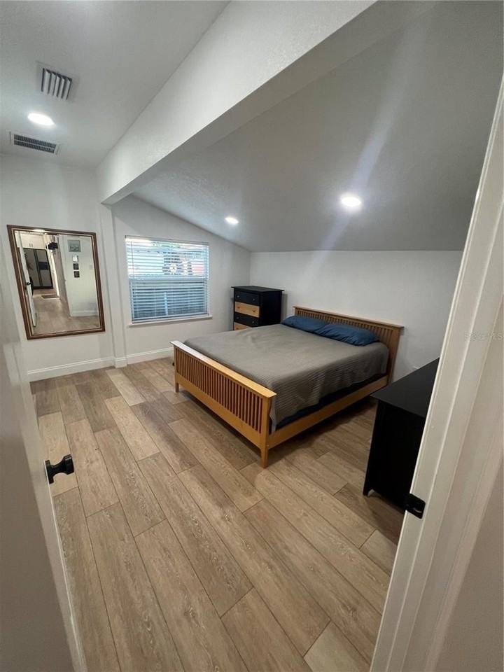 311 E Floribraska Ave #A - Photo 7 of 17