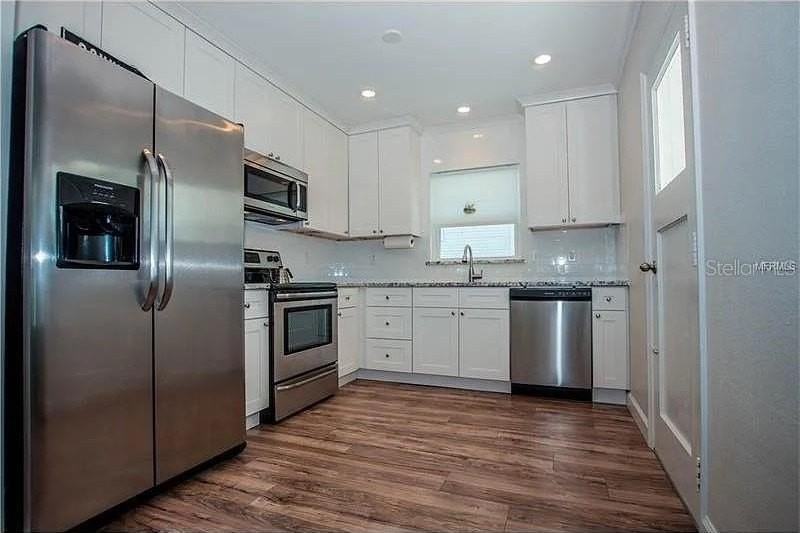 104 W Osborne Ave - Photo 4 of 13