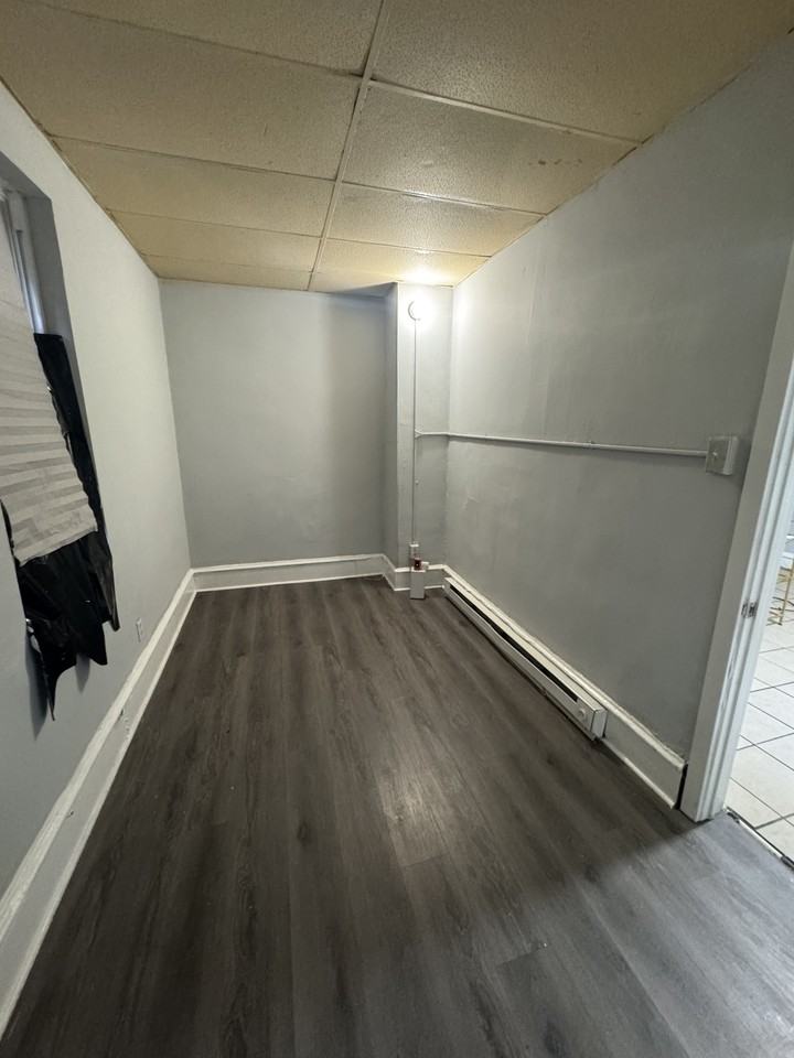 1521 Wakeling St Apt 1r #1R