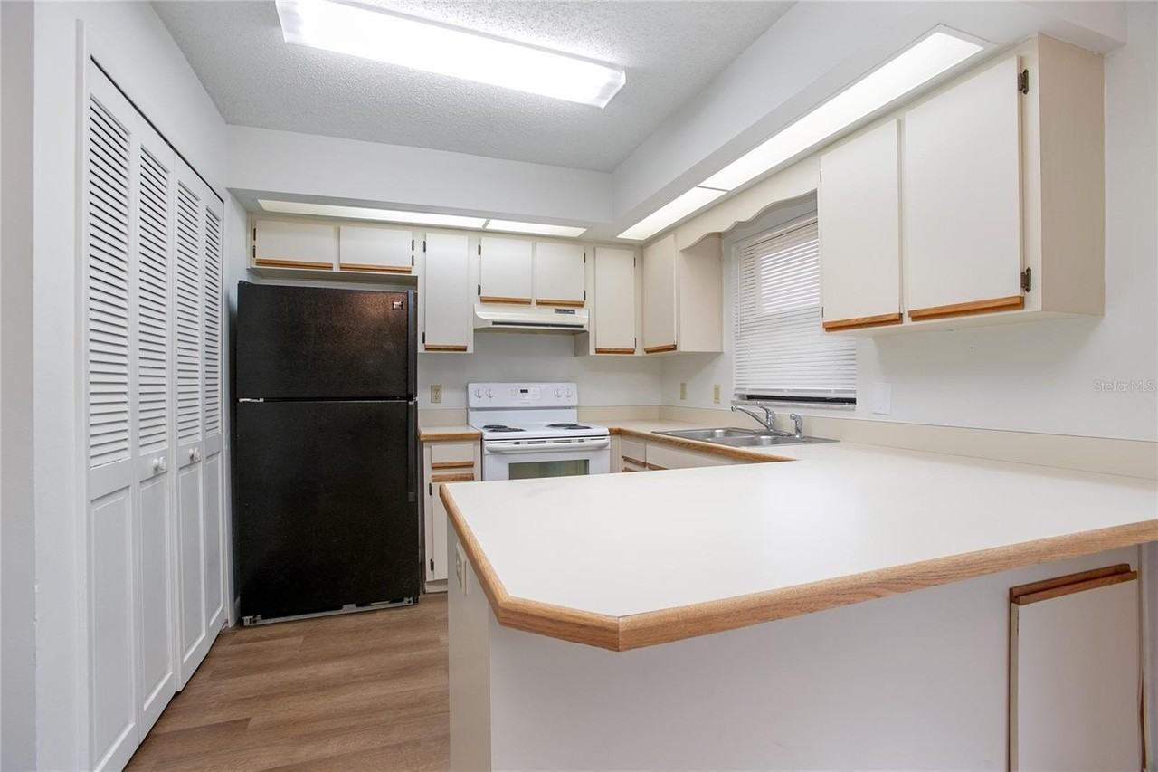 142 Cascade St #A - Photo 5 of 7