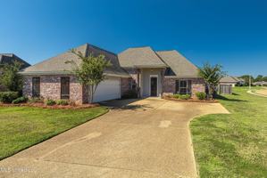 featured image of 2301 Wilshire Pl