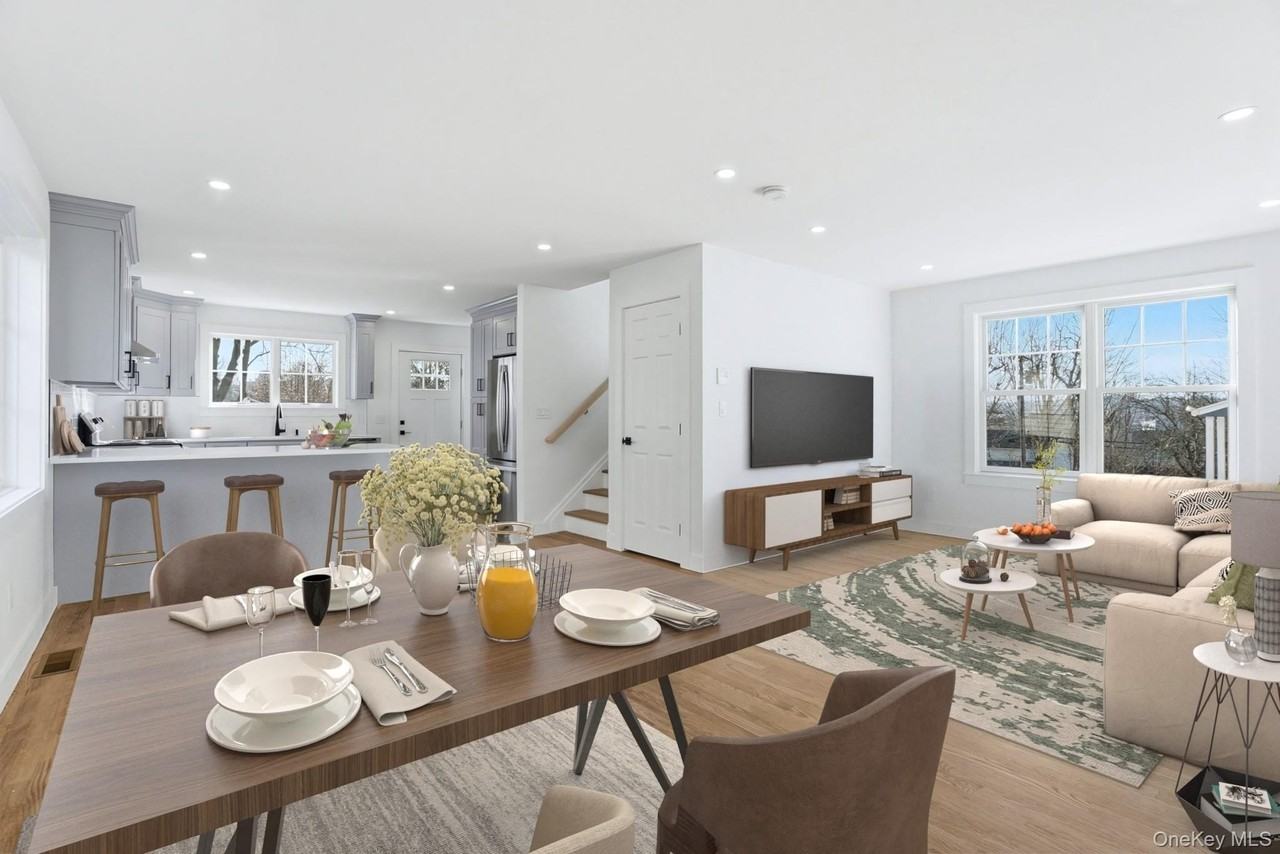 78 N Kensico Ave - Photo 4 of 27