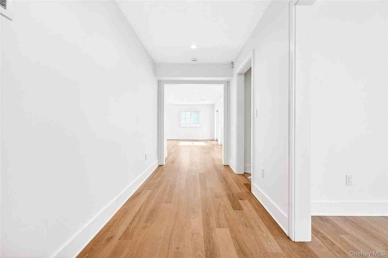 306 Hunter St - Photo 6 of 48