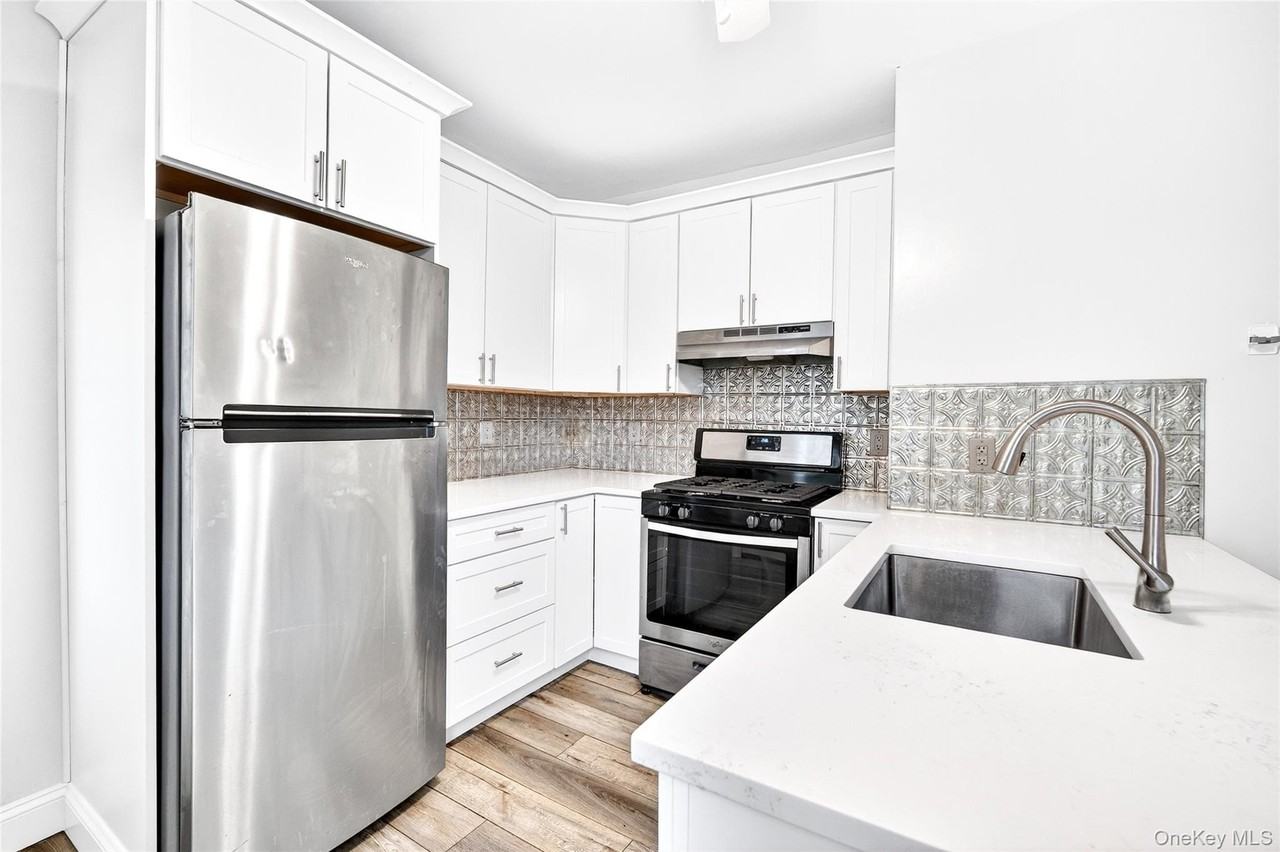 48 S Mill St - Photo 7 of 24