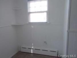 8842 240th St - Photo 4 of 9