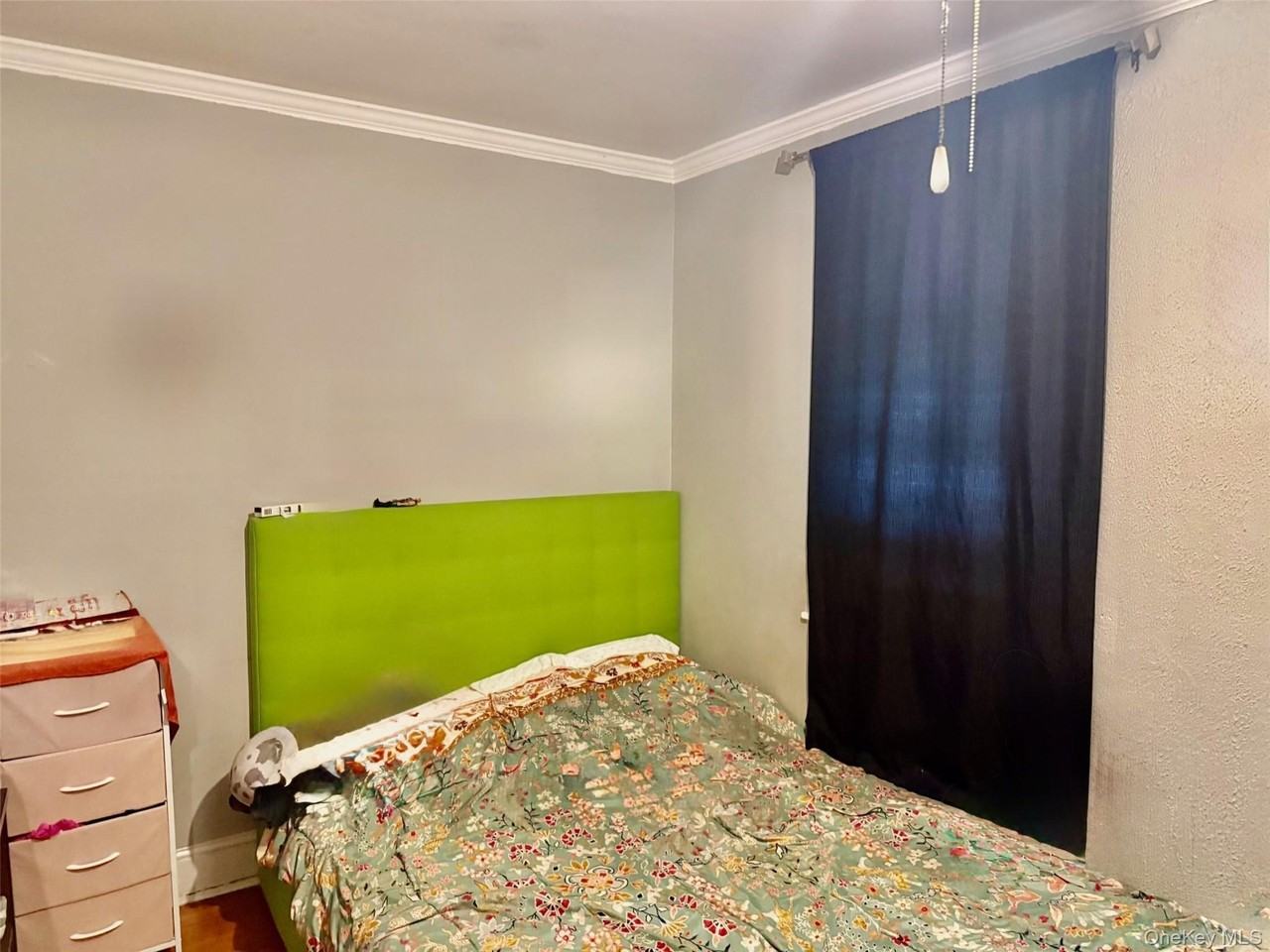 433 4th St - Photo 6 of 7