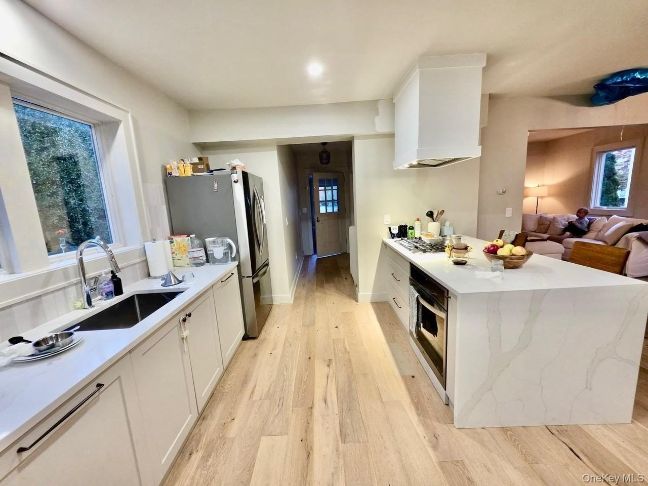 18 Webster Ave - Photo 3 of 7