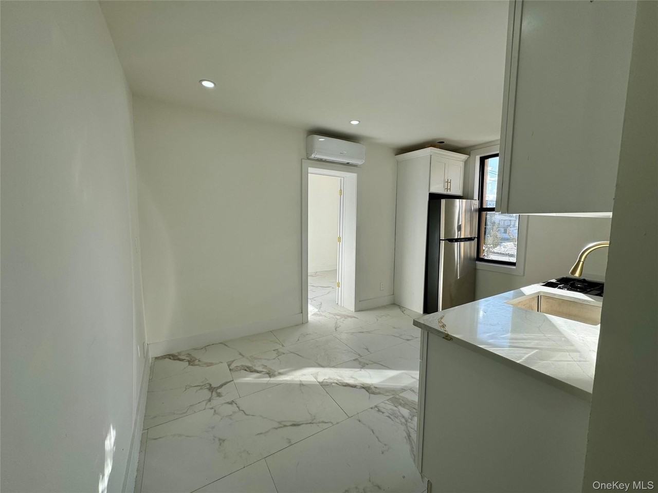 315 Riverside Blvd Apt 1 - Photo 3 of 9