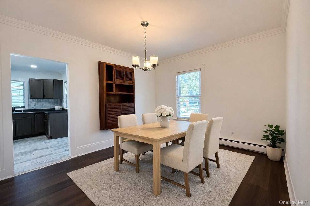 24 Bennett St Unit 24 - Photo 4 of 10