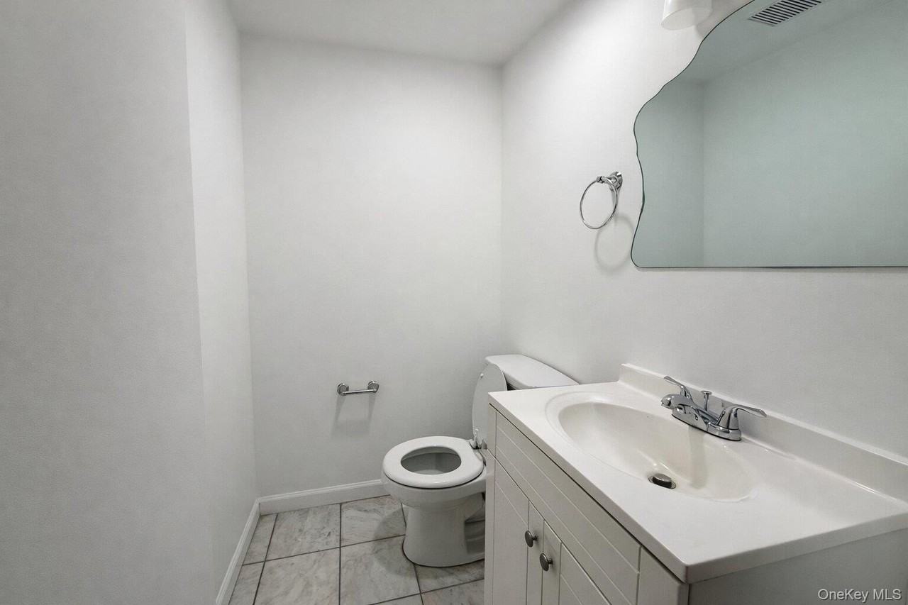 24 Bennett St Unit 24 - Photo 7 of 10