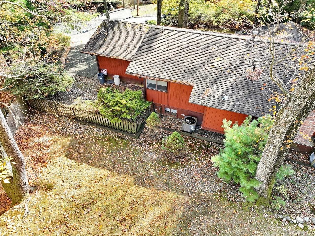 13 Lomond Ave - Photo 5 of 6