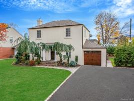 featured image of 150 Meadow St