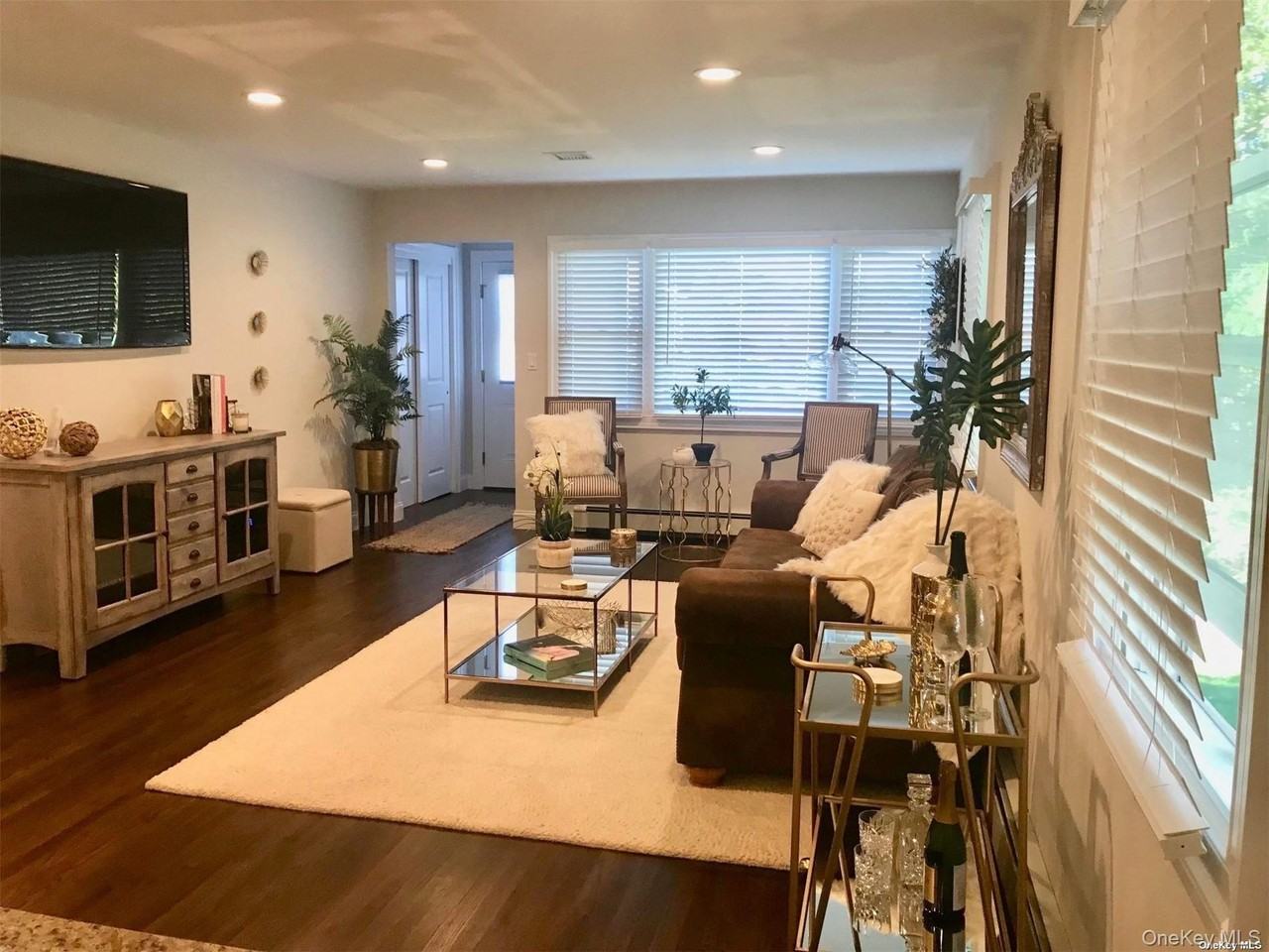 9 North St - Photo 3 of 11