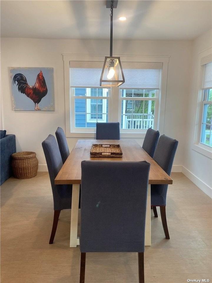 448 Dehnhoff Walk - Photo 3 of 7