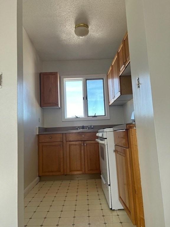 171 Tinkham St Unit 3 - Photo 3 of 12