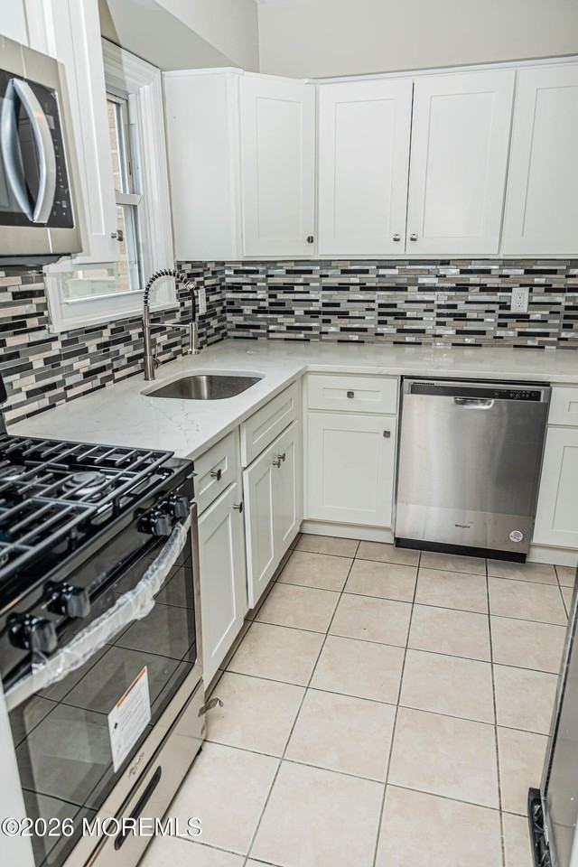 18 Windsor Ter Unit 18 - Photo 5 of 37
