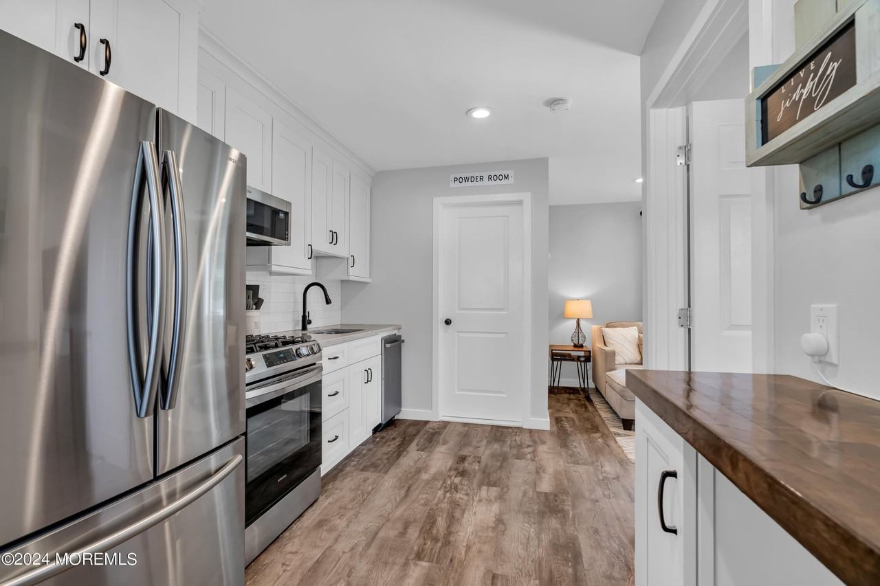 1217 Lister St Unit B - Photo 3 of 22