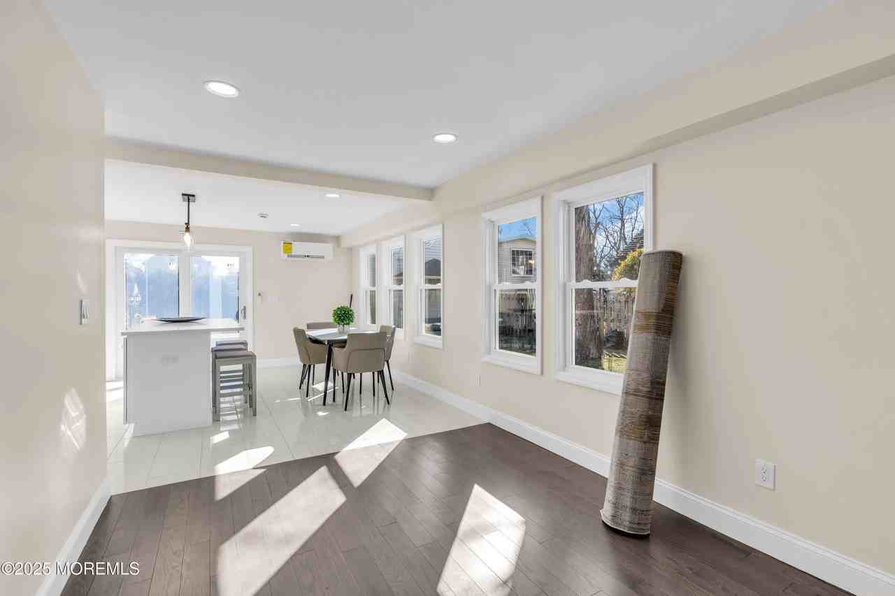 814 Dunlewy St - Photo 7 of 21