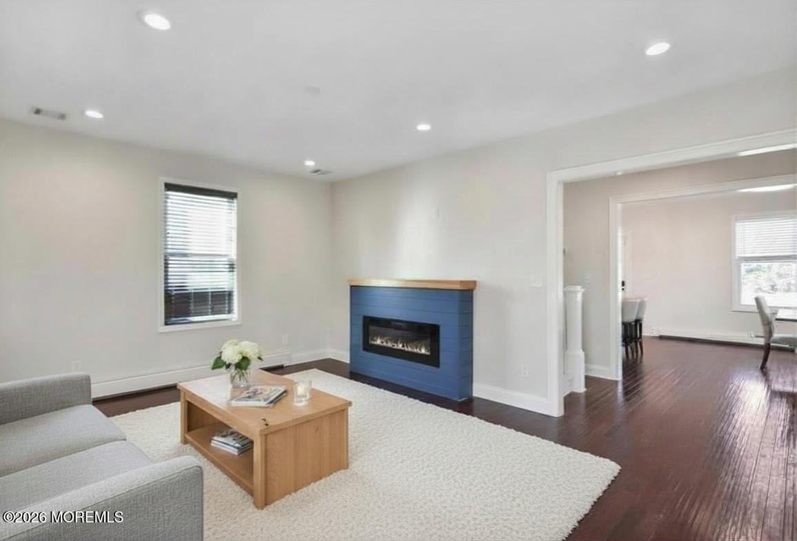 108 Morris Ave - Photo 6 of 29