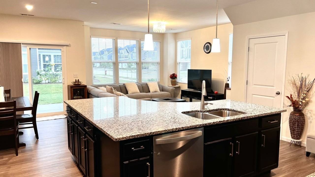 538 Watercress Dr - Photo 4 of 18