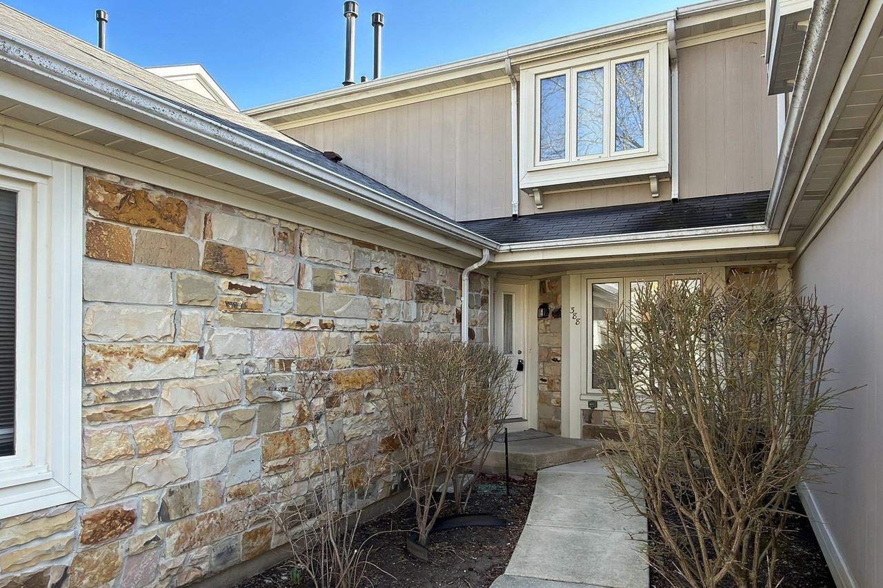 388 Kildeer Ln - Photo 2 of 20