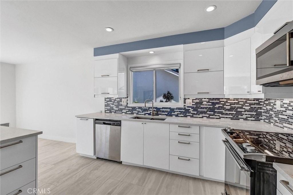 4023 Calle Mayo - Photo 5 of 27