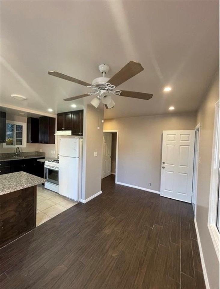 590 W 3rd St - Photo 3 of 9