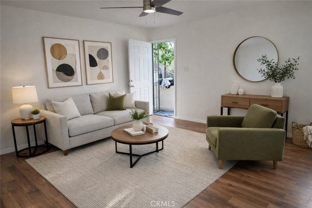 966 Holly St - Photo 4 of 23