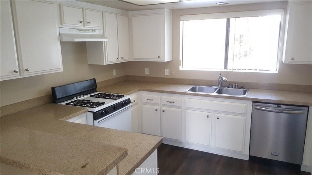 34162 Ruby Lantern St #A - Photo 6 of 7