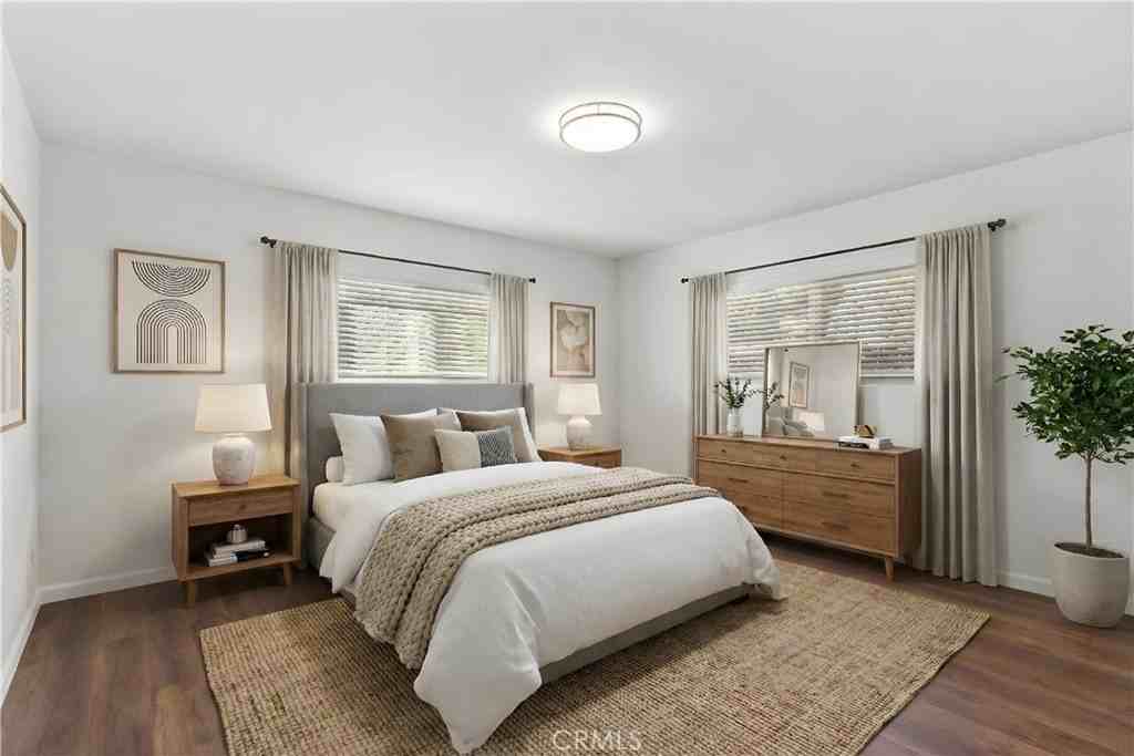 7425 Garden Grove Ave - Photo 5 of 12