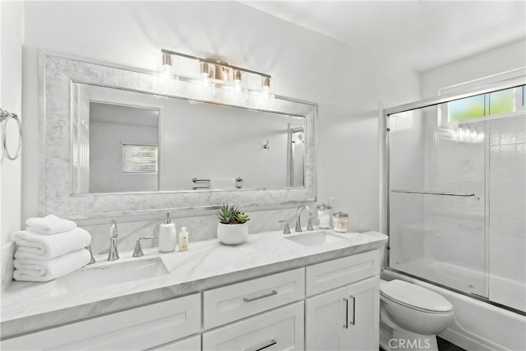 7425 Garden Grove Ave - Photo 6 of 12