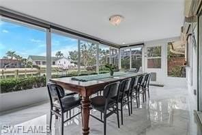 455 Bayside Ave - Photo 4 of 21