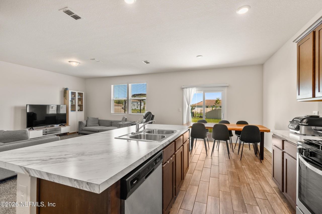 78 Aveiro Way - Photo 5 of 37