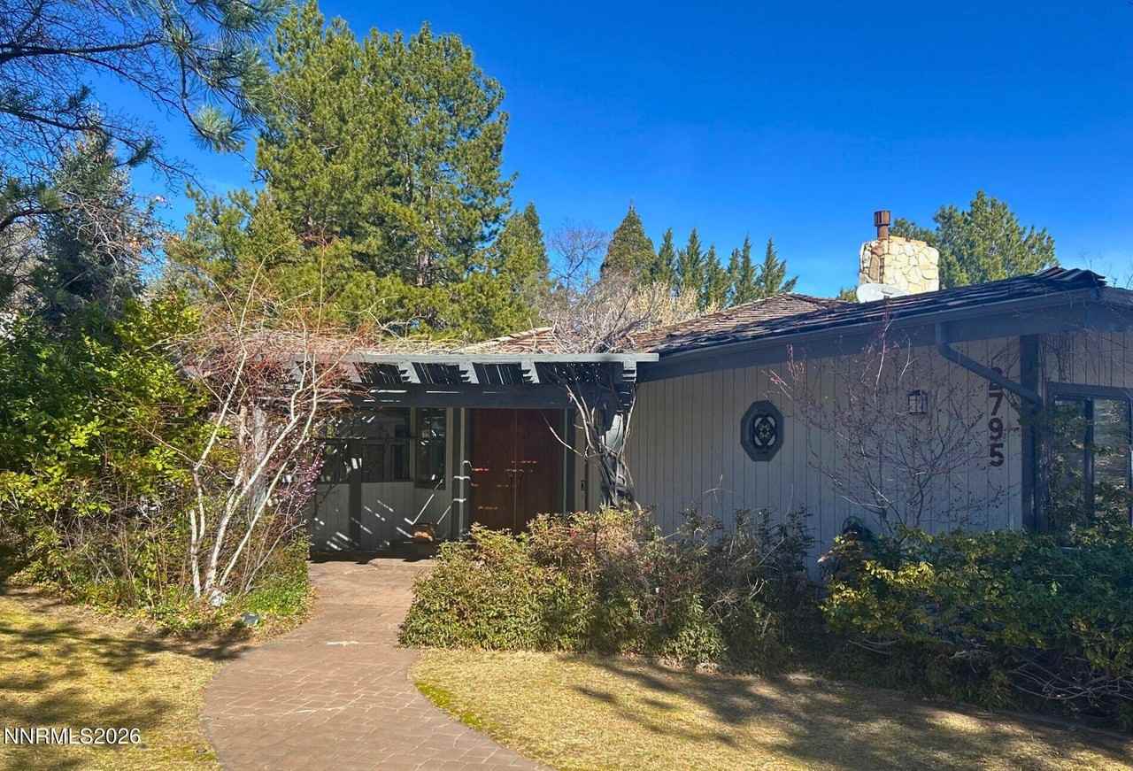 2795 Lake Ridge Shrs W - Photo 2 of 31