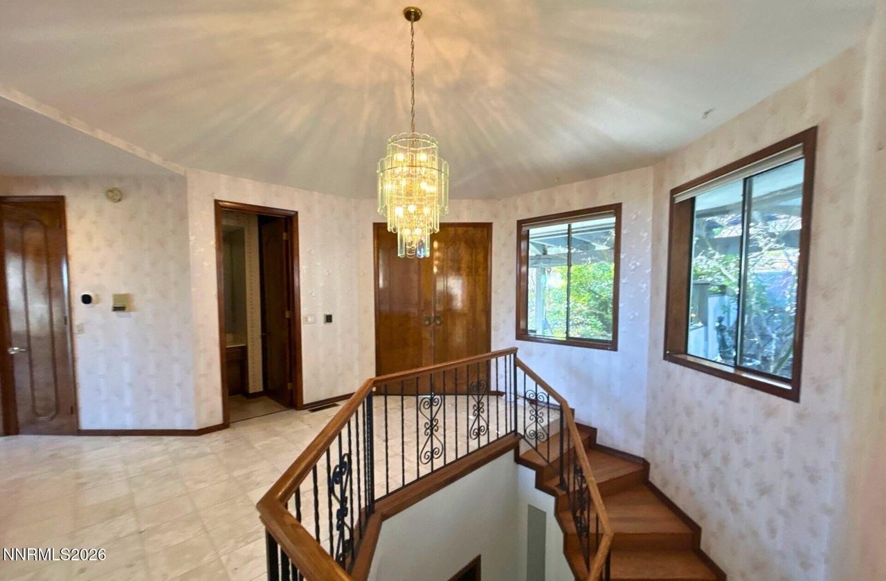 2795 Lake Ridge Shrs W - Photo 3 of 31