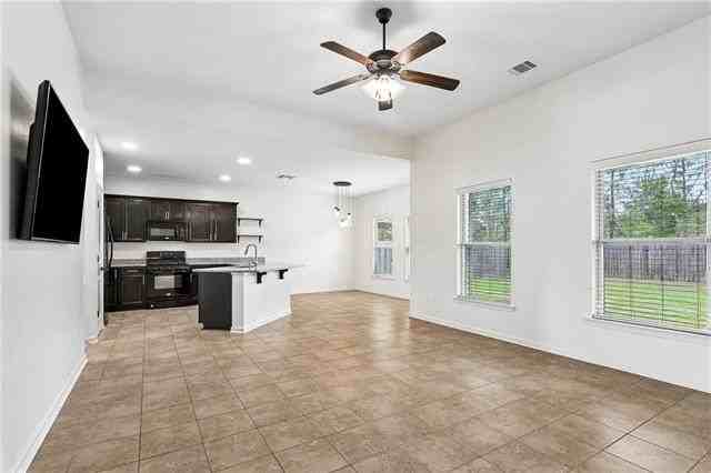 1025 E Creek Ct - Photo 4 of 14