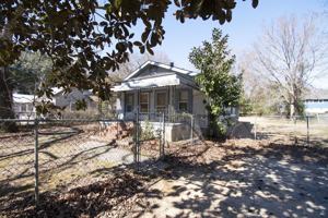 featured image of 118 Park Ave #1