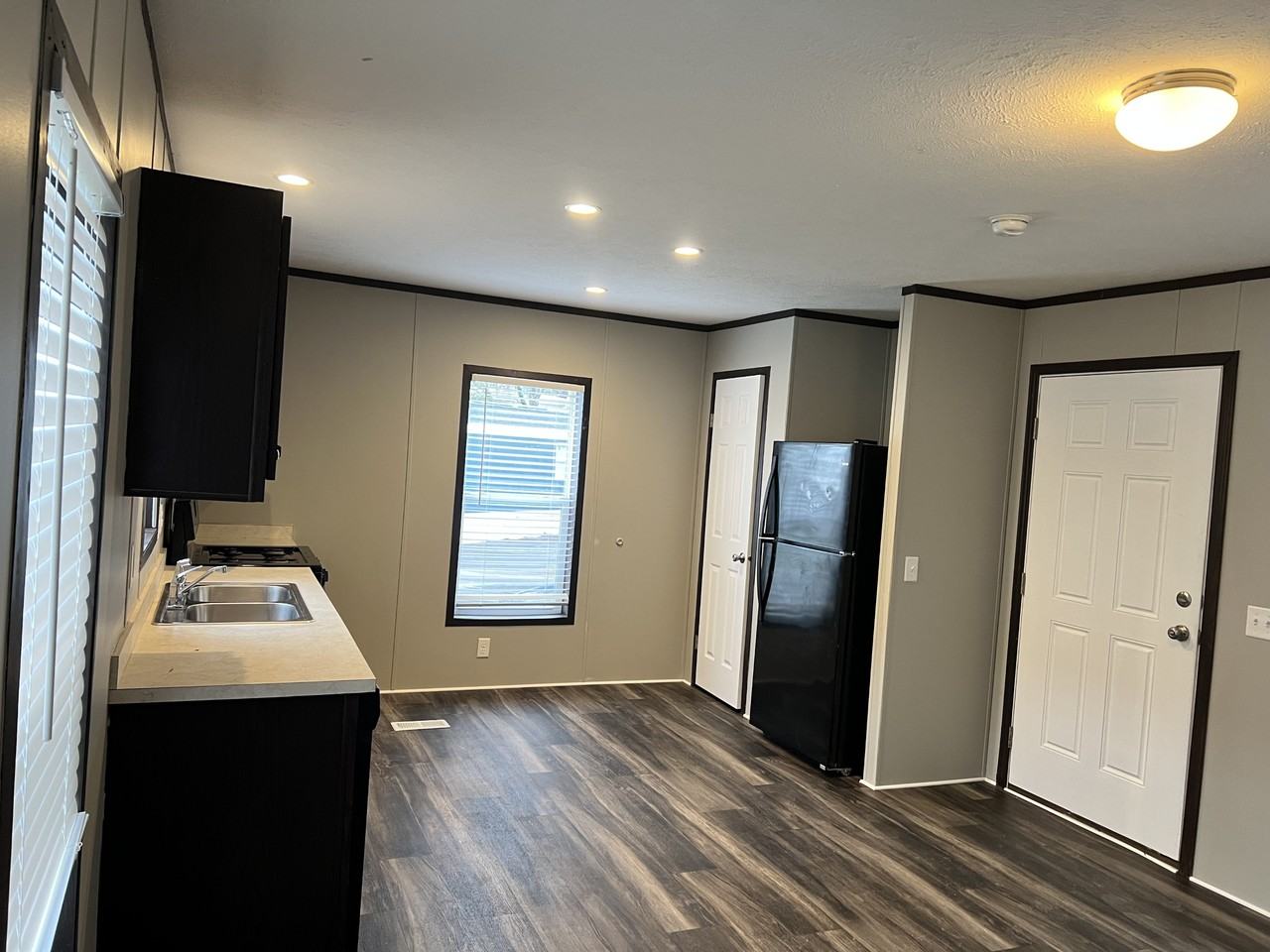 3519 Loveside Ter #415 - Photo 2 of 10