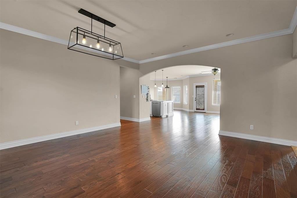 3212 Wendy Ln - Photo 6 of 36