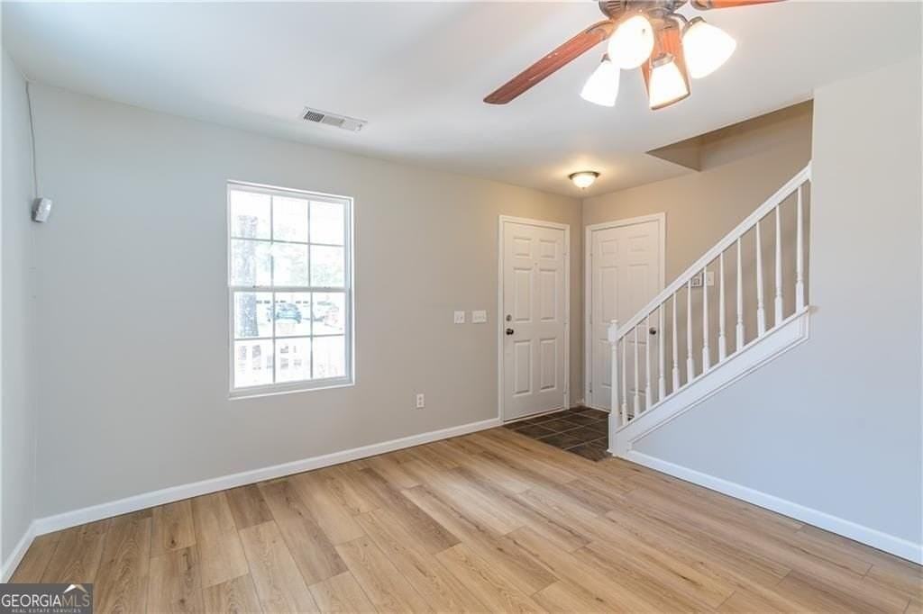 5795 Mountain Top Pl - Photo 3 of 34